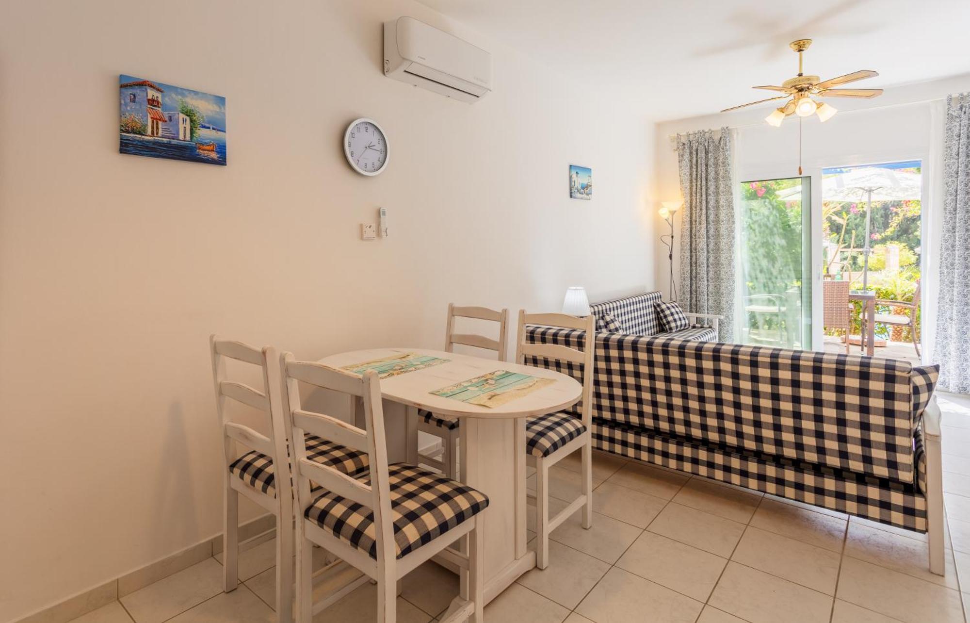 Regina Gardens Lovely Apartment Pafos Zewnętrze zdjęcie